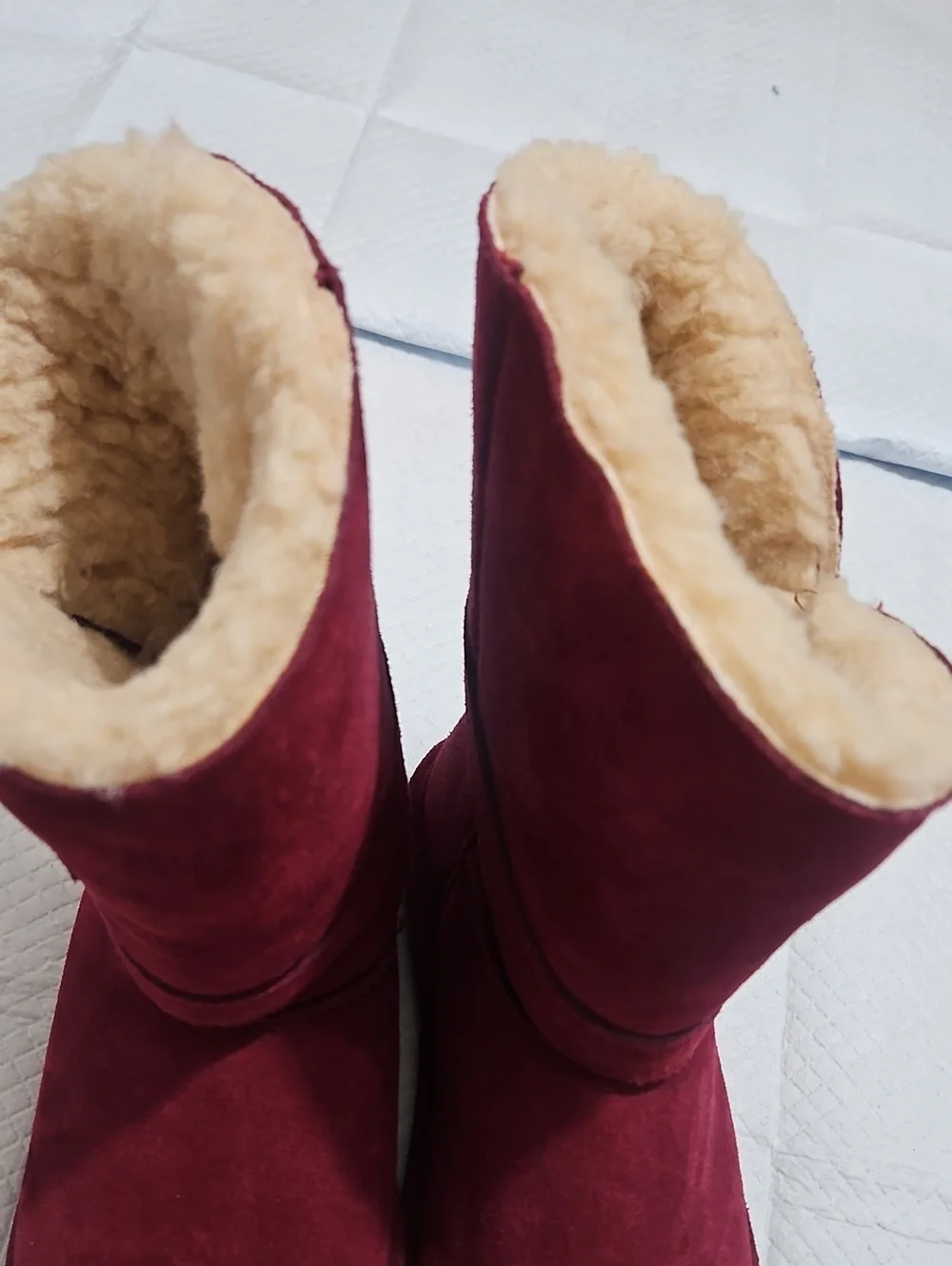 BearPaw Women's Burgundy Suede Shearling Boots Sz 8